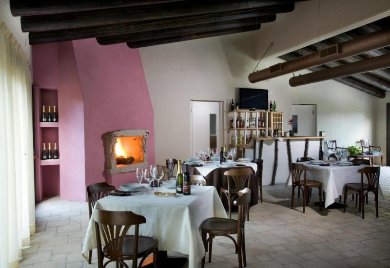 041_liscia_ristorante-_interno_4825